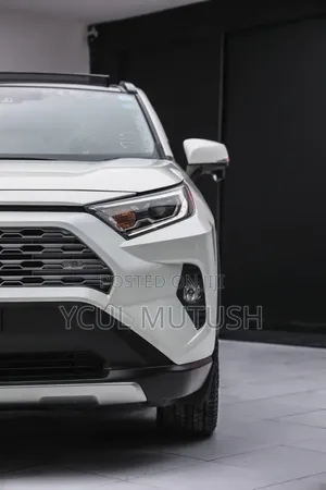 Toyota RAV4 Adventure AWD 2020 White