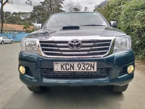 Toyota Noah 2010 Green