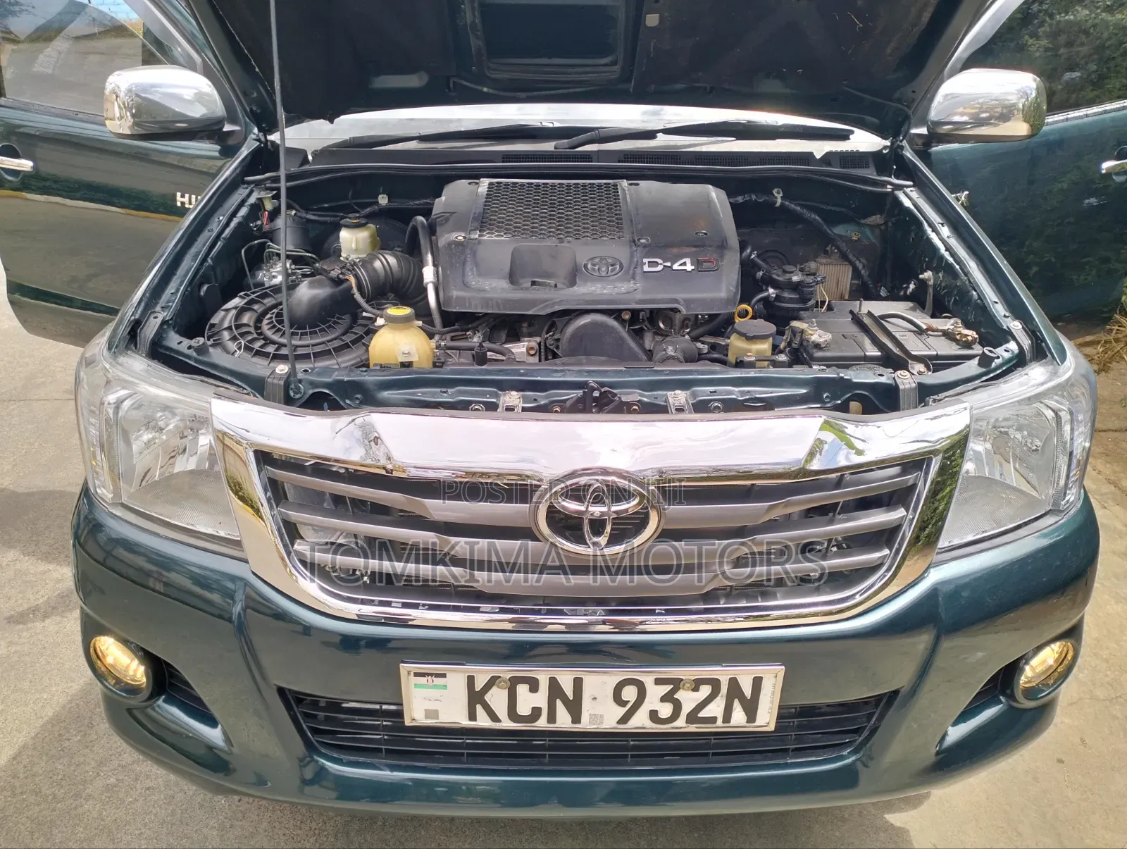 Toyota Noah 2010 Green