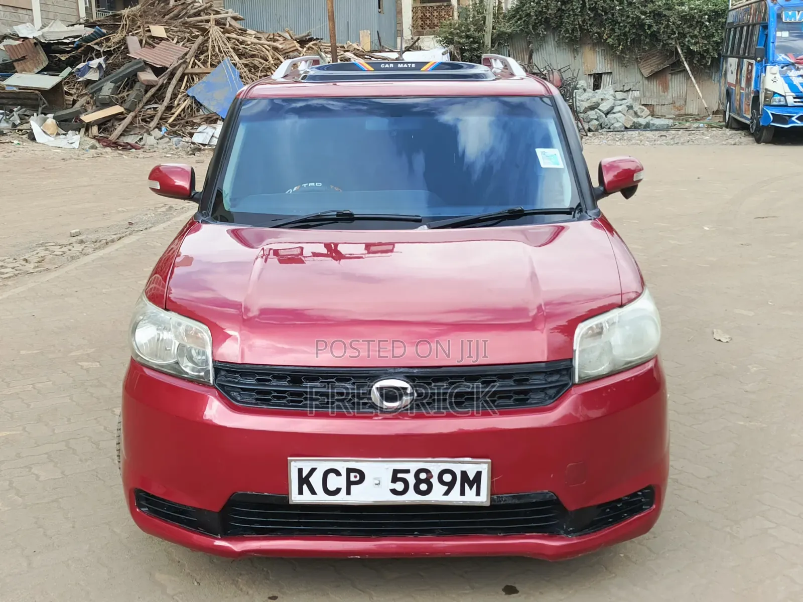 Toyota Corolla Rumion 2011 Red