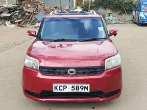 Toyota Corolla Rumion 2011 Red
