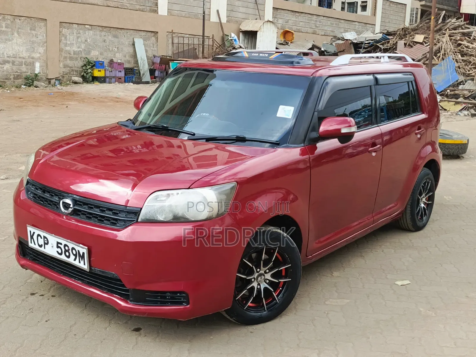 Toyota Corolla Rumion 2011 Red
