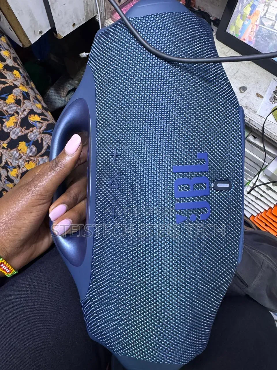 JBL Boomsbox 4