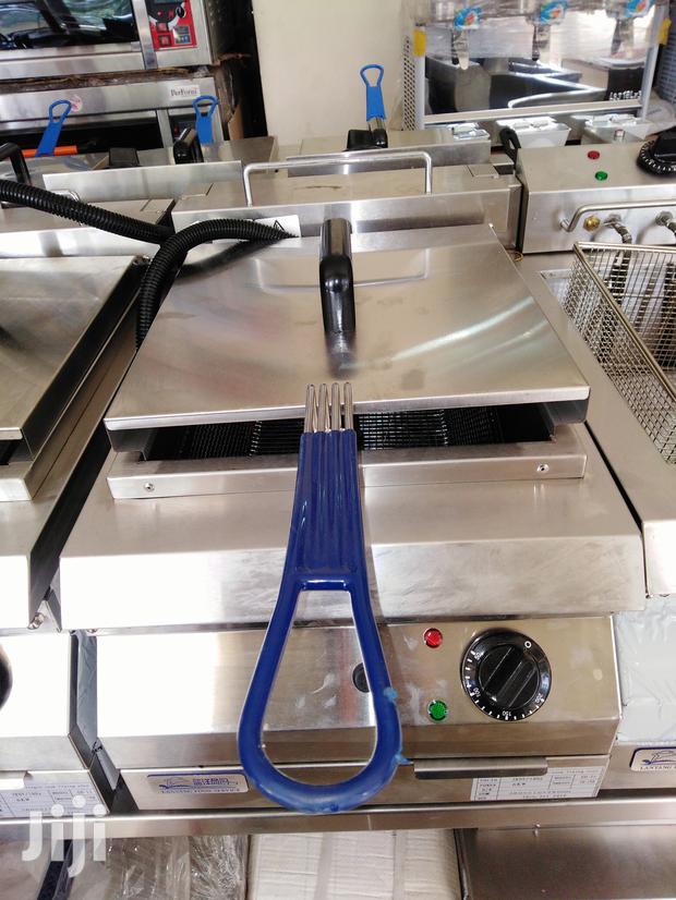 Chips Deep Fryer Single Heavy-duty 20ltrs - main view