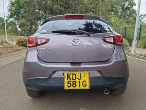 Mazda Demio 2015 Pink