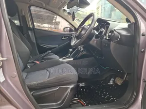 Mazda Demio 2015 Pink