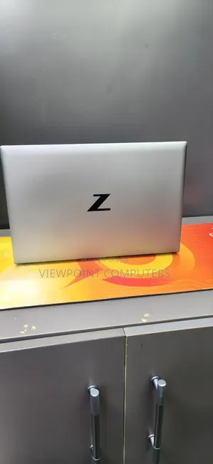 Laptop HP ZBook Firefly 14 G7 32GB Intel Core i7 SSD 1T