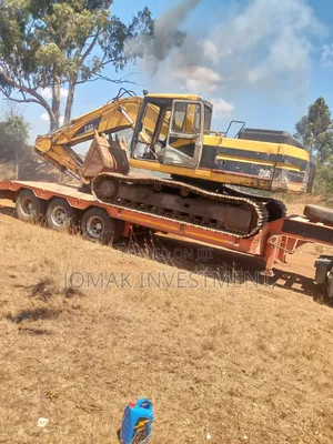 Excavator for Hire (Bucket and Breaker)