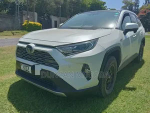 Toyota RAV4 2019 White