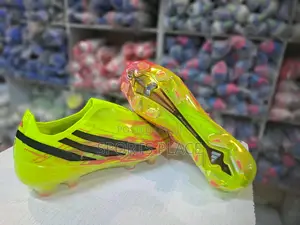 F50 Hyperfast Laceless - Green - World Cup 2026 FG Neon Edition Cleats