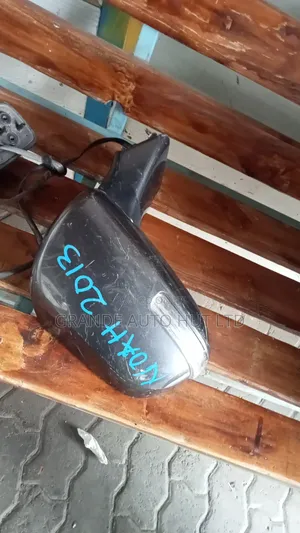 Toyota Noah Side Mirror Zr70