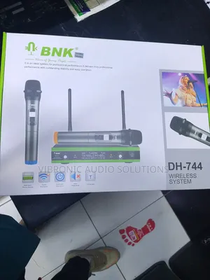 BNK Wireless Microphone