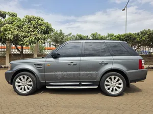 Land Rover Range Rover Sport Supercharged 4x4 (4.2L 8cyl 6A) 2007 Gray