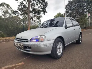 Toyota Starlet 1996 Silver