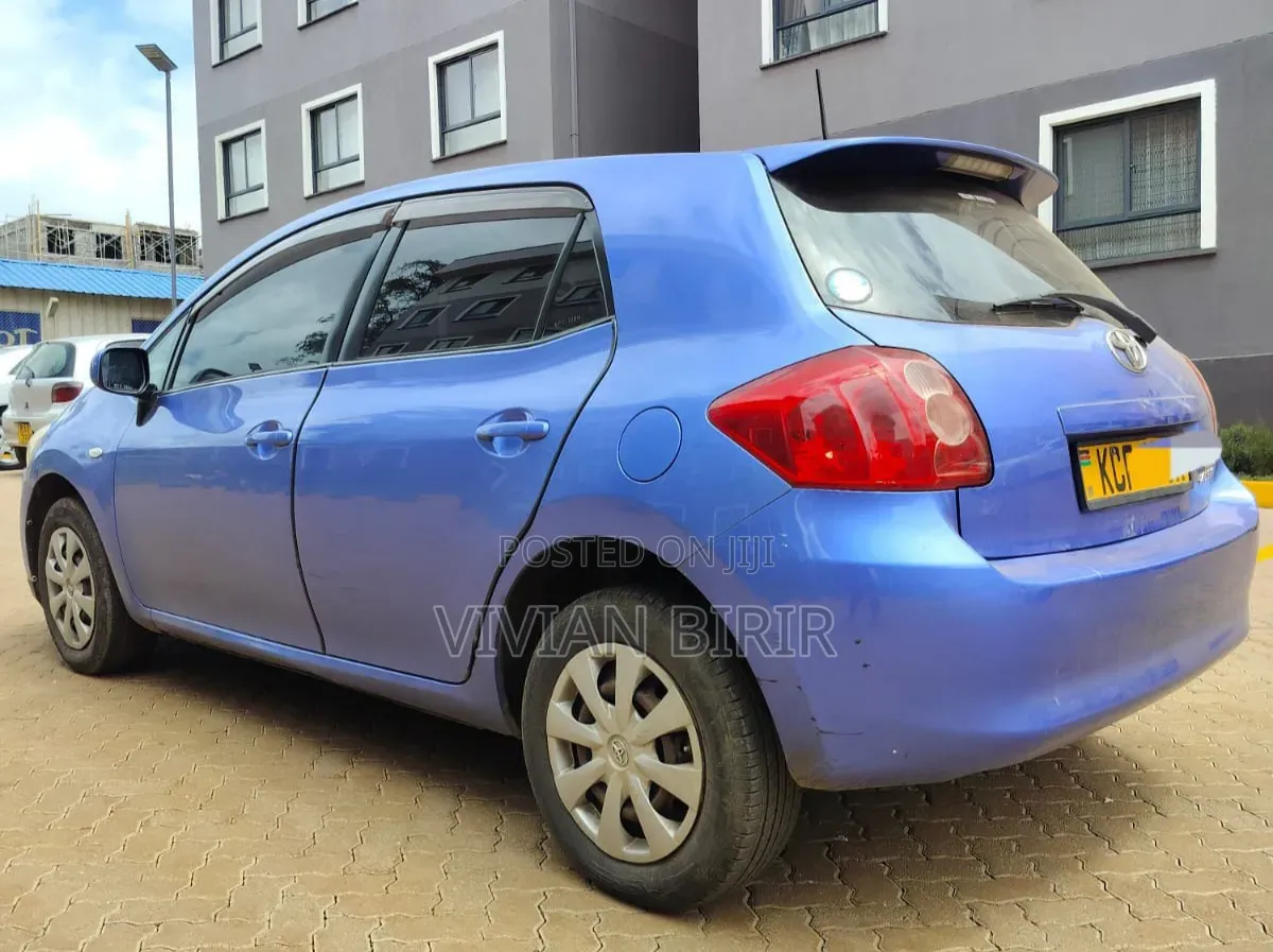 Toyota Auris 2009 Blue