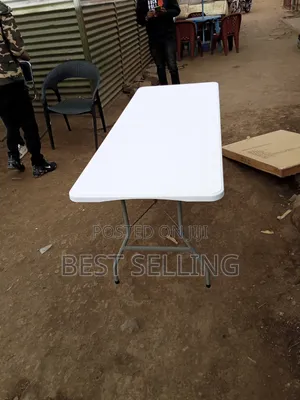 1.8 MTRS White Folderble Table