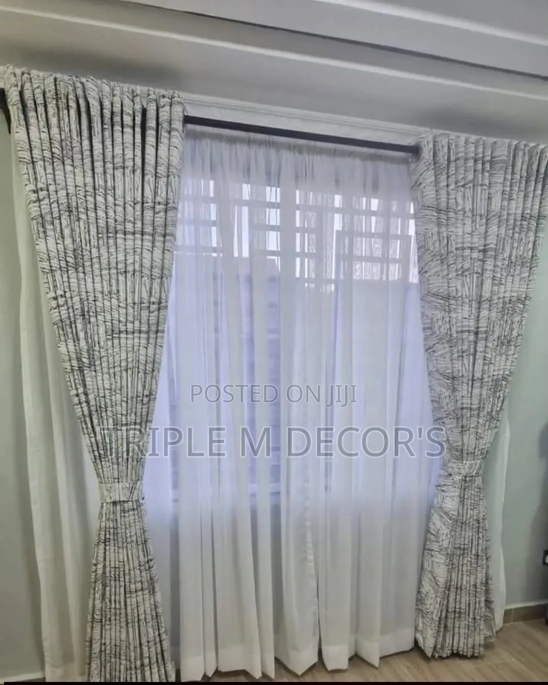 Modern Living Room Curtains With Compacted Gathers