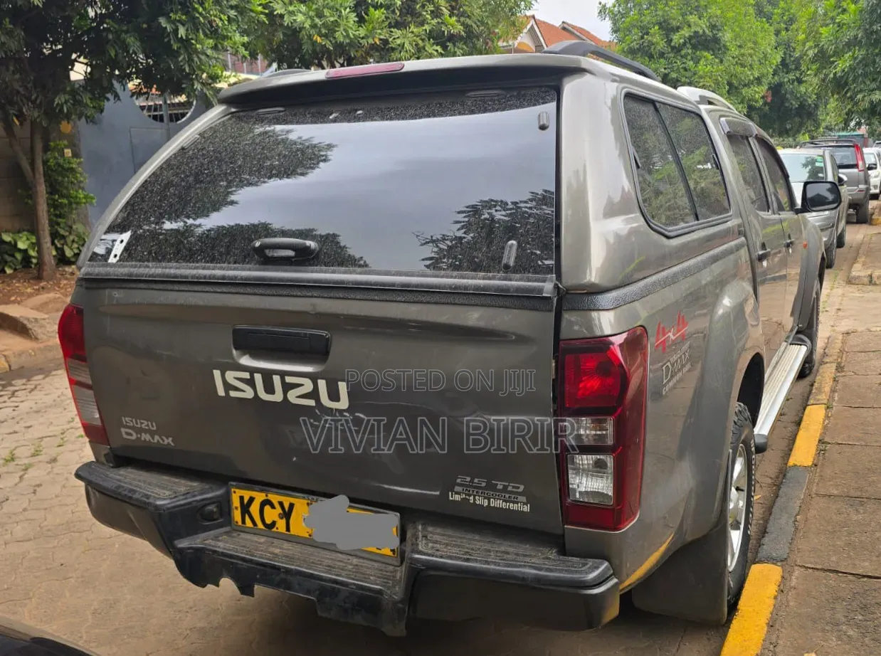 Isuzu D-MAX 2019 Gray