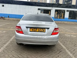 Mercedes-Benz C180 2011 Silver