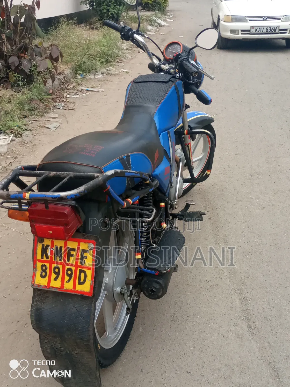 Honda CB 2022 Blue