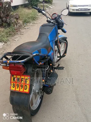 Honda CB 2022 Blue