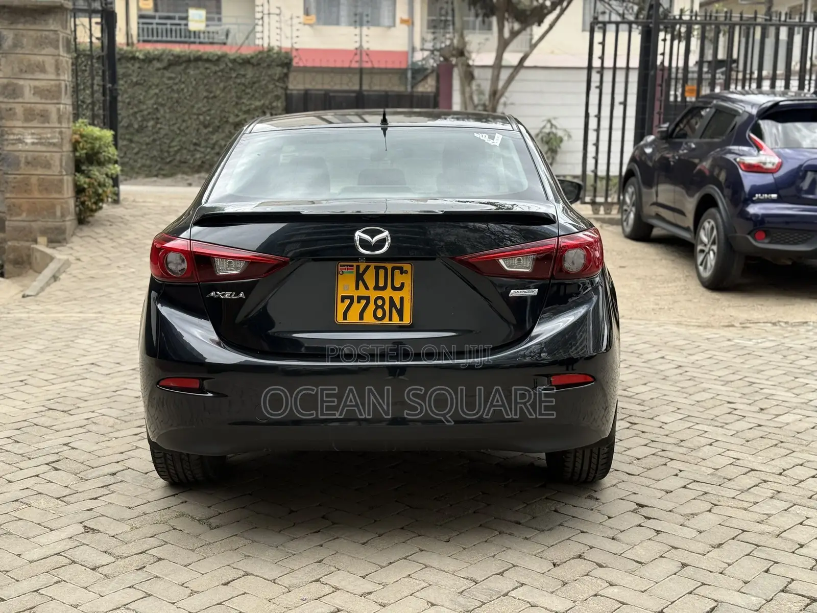 Mazda Axela SV Premium 2014 Black