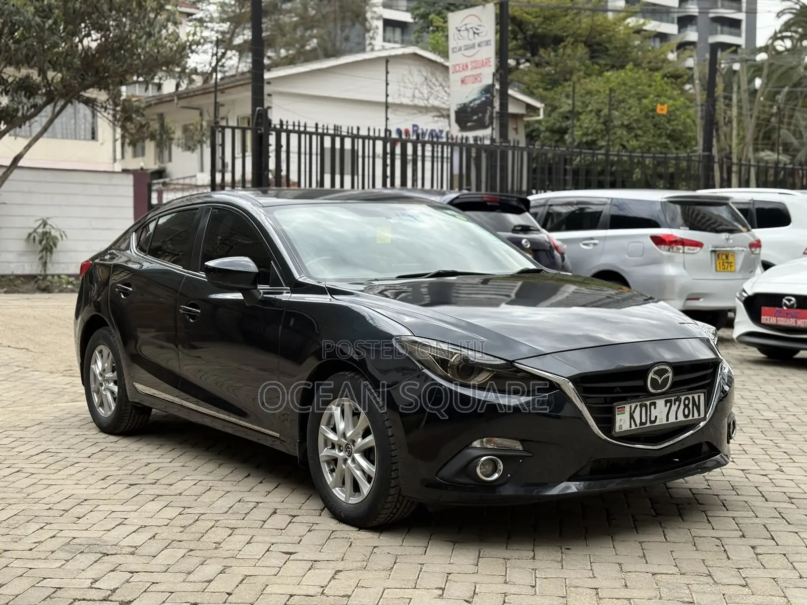 Mazda Axela SV Premium 2014 Black