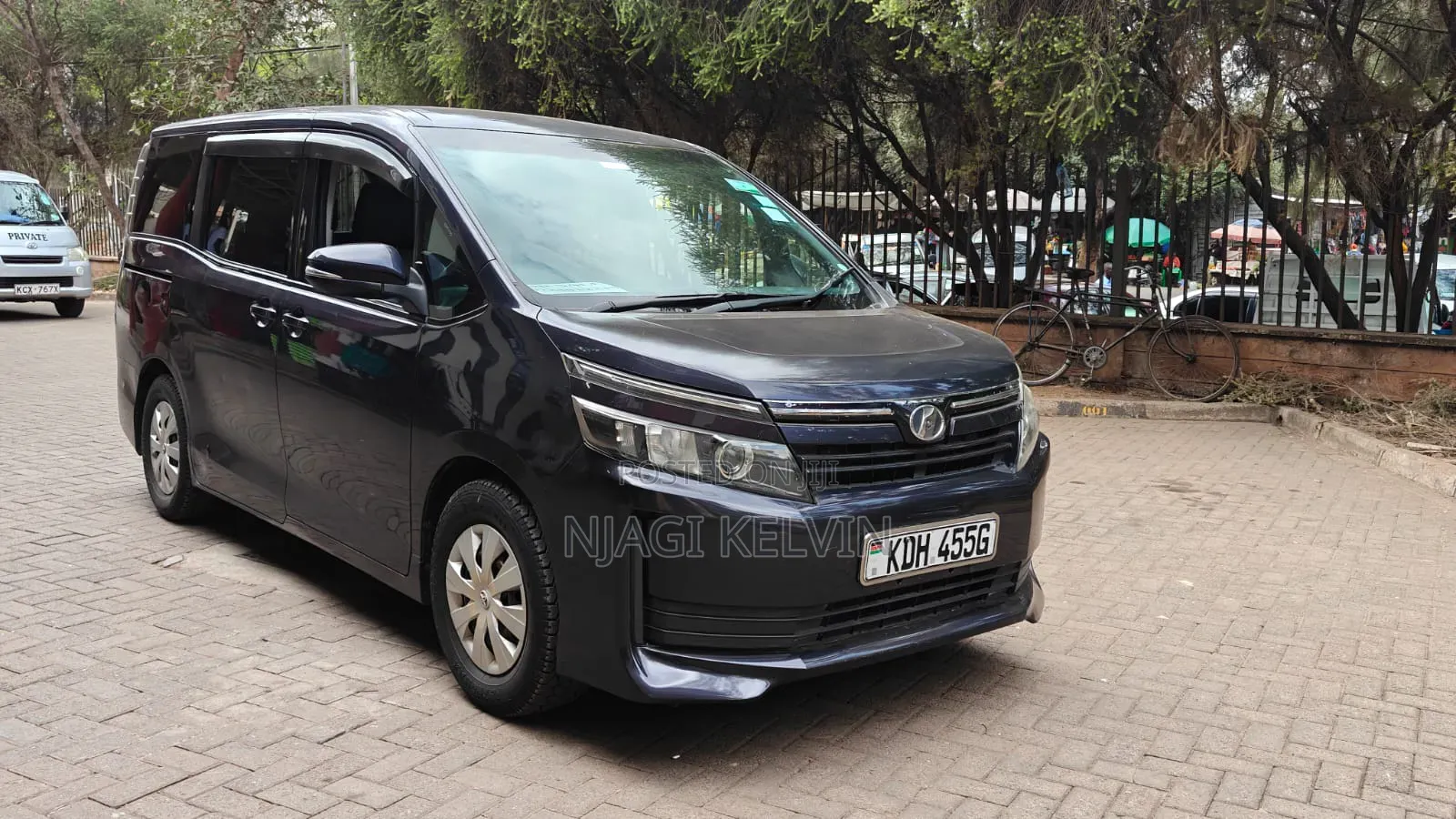 Toyota Noah 2015 Gray
