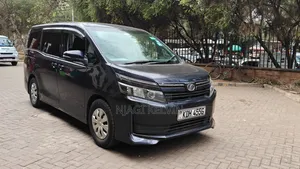 Toyota Noah 2015 Gray