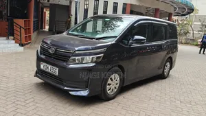Toyota Noah 2015 Gray