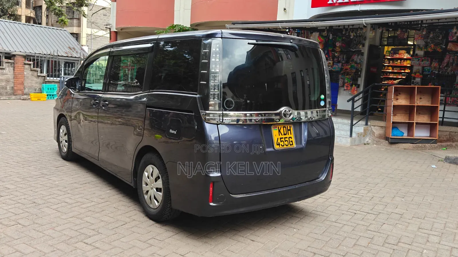 Toyota Noah 2015 Gray