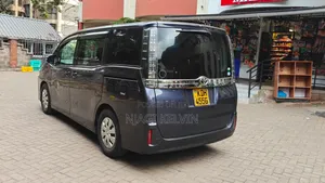 Toyota Noah 2015 Gray