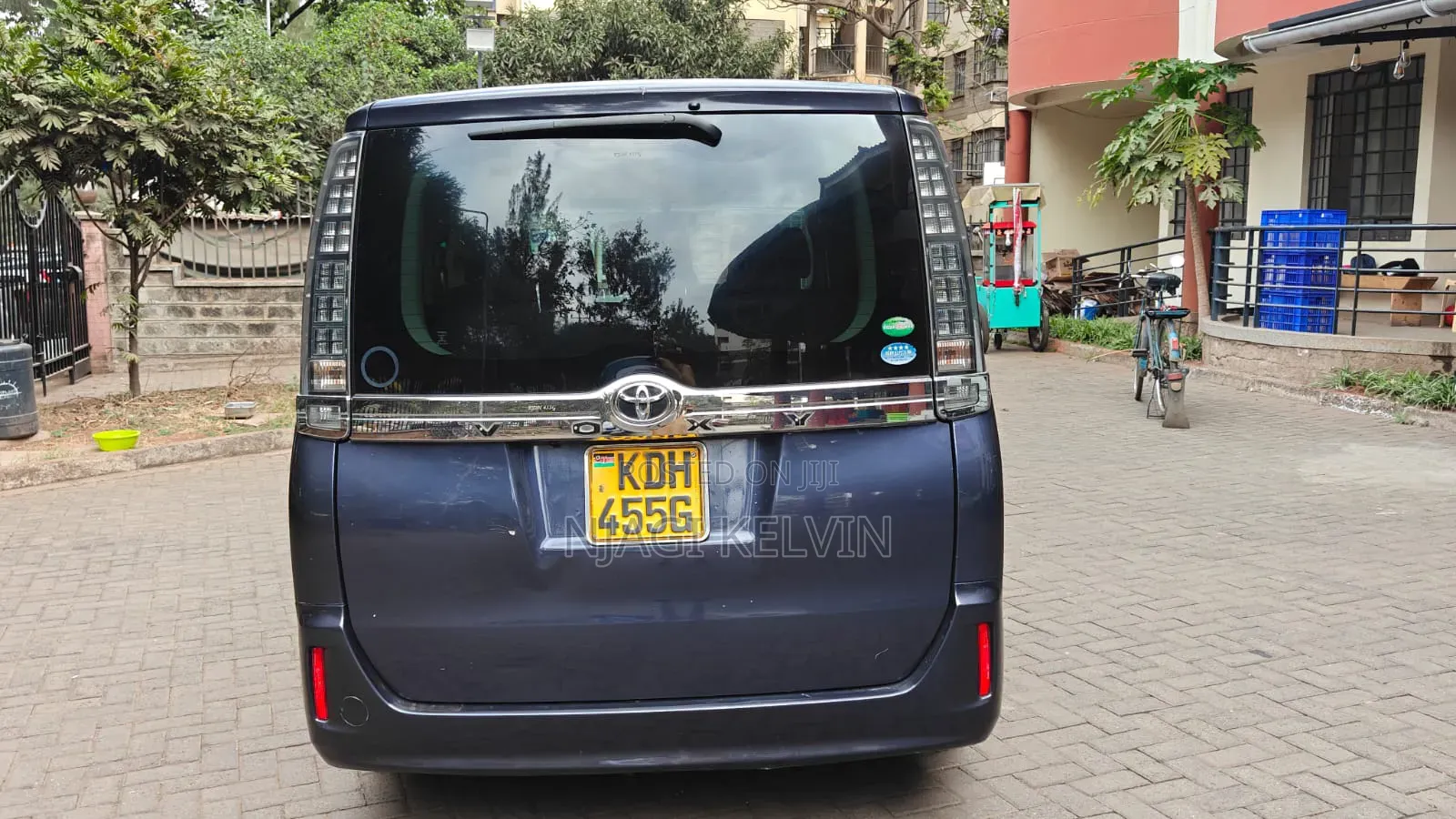 Toyota Noah 2015 Gray