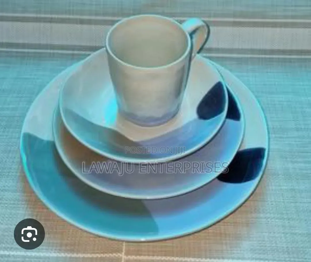 Dinnerware Set