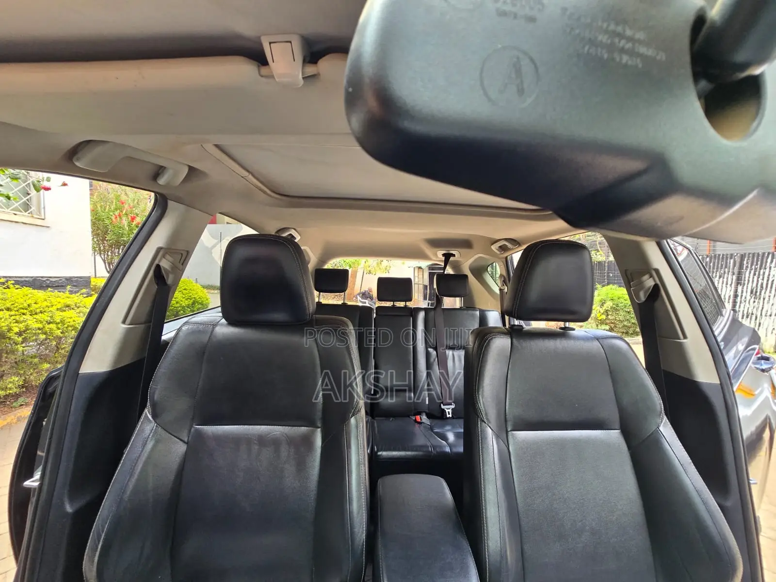Toyota RAV4 LE 4dr SUV AWD (2.5L 4cyl 6A) 2018 Gray