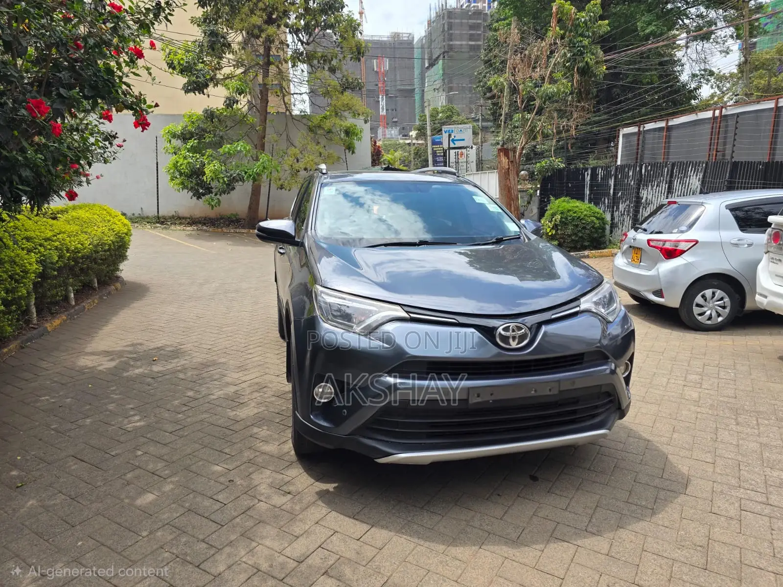 Toyota RAV4 LE 4dr SUV AWD (2.5L 4cyl 6A) 2018 Gray