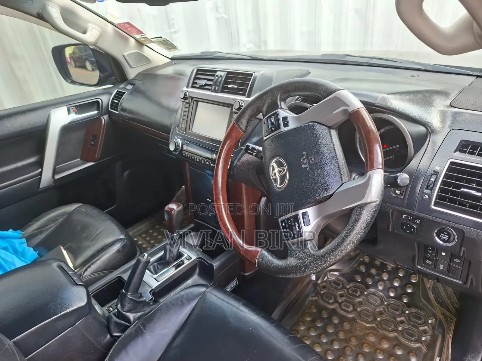 Toyota Harrier 2011 Black