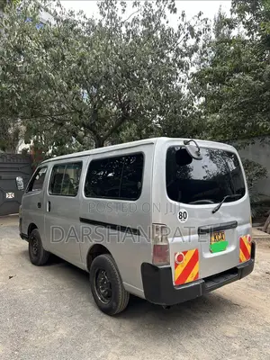 Nissan Caravan (Urvan) 2008 Silver