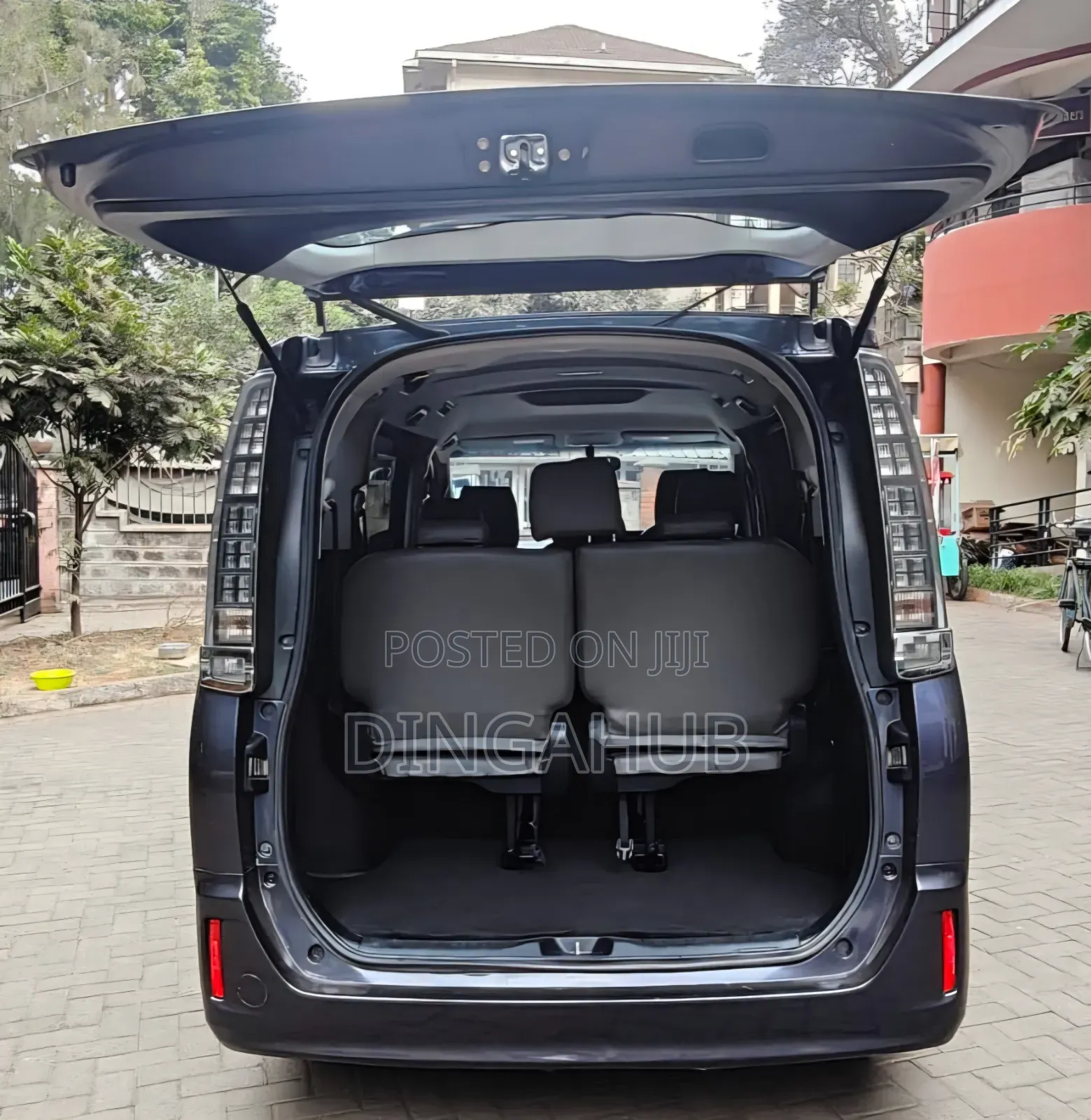 Toyota Voxy 2015 Blue