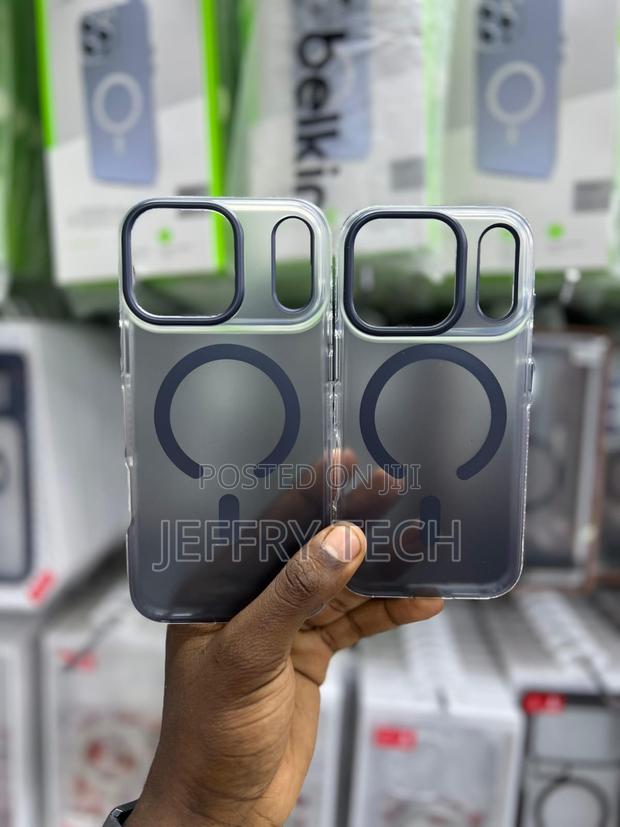 Gradient Matte Transparent Magnetic Cases for the iPhone 17 Pro Max - main view