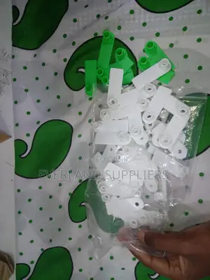Ear Tags - Easy Group Separation