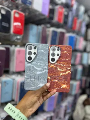 Ocean-Themed Protective Cases Featuring an Tactile iPhone 17 Pro Max