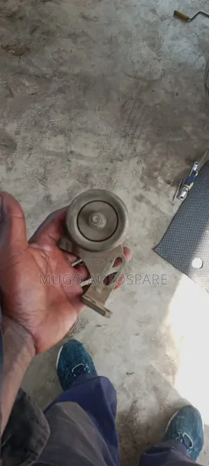 Tensioner for Daihatsu Mira