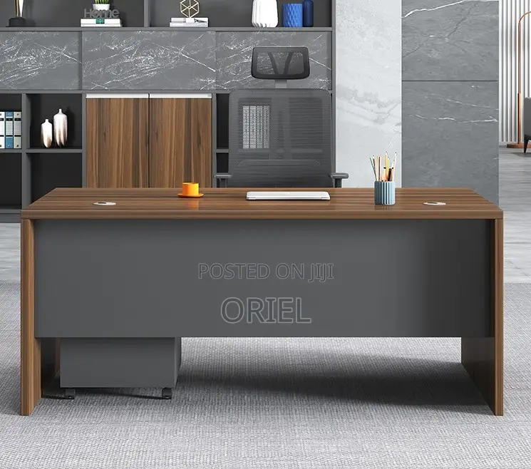 Modern Office Desk – Stylish Spacious Professional Workstation