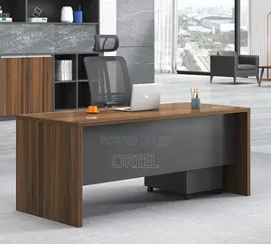 Modern Office Desk – Stylish Spacious Professional Workstation
