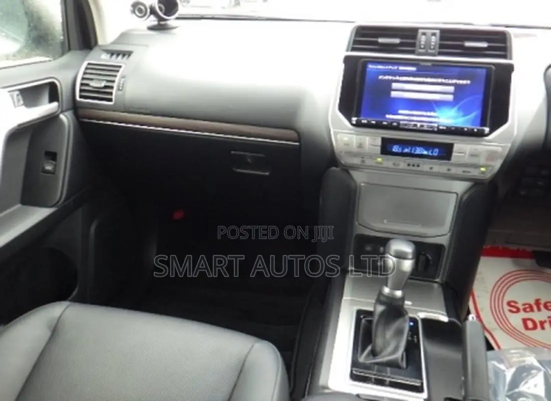 Toyota Land Cruiser 2019 Silver
