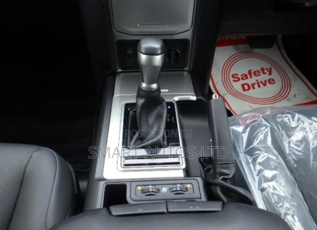 Toyota Land Cruiser 2019 Silver