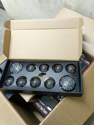 Build Your Land Rover Defender 110 With These Lights