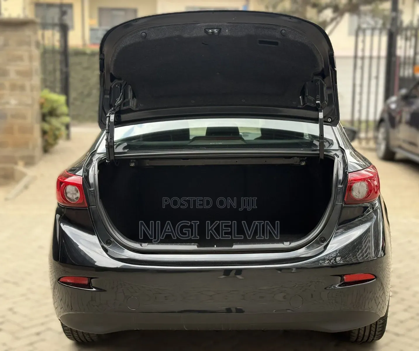 Mazda Axela SV Premium 2014 Black