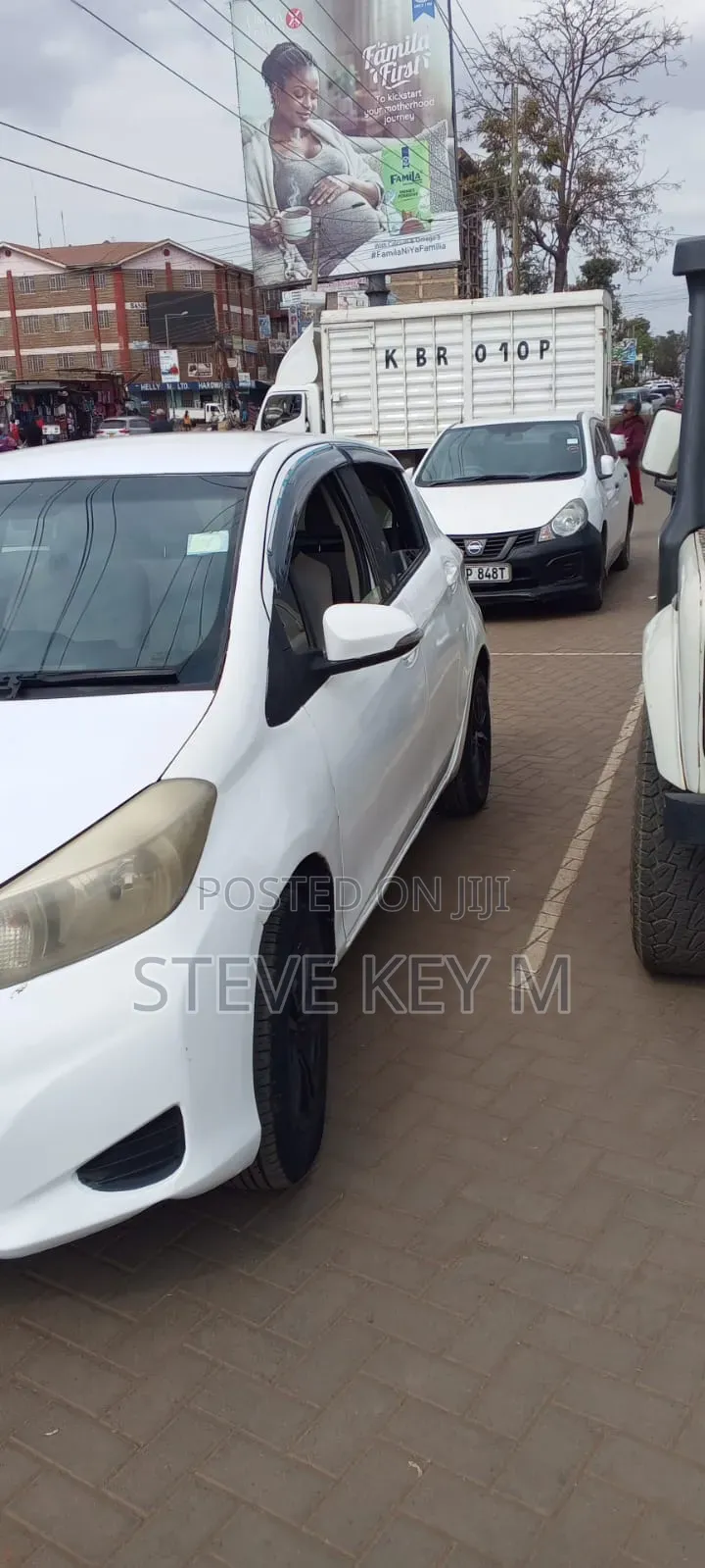 Toyota Vitz 2013 White